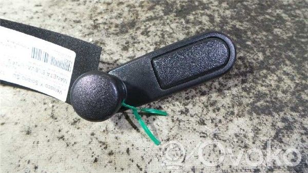 Peugeot 206 Front door interior handle 