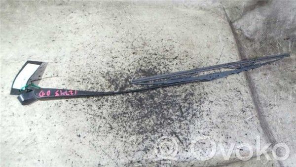 Opel Tigra A Brazo del limpiaparabrisas delantero 