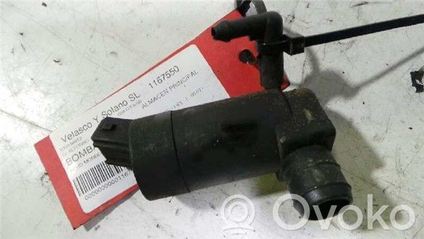 Ford Mondeo Mk III Windscreen/windshield washer pump 