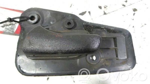 Opel Tigra A Priekinė atidarymo rankenėlė vidinė 