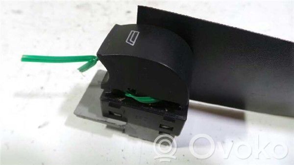 Audi A6 S6 C5 4B Electric window control switch 
