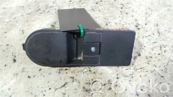 Opel Zafira B Electric window control switch 