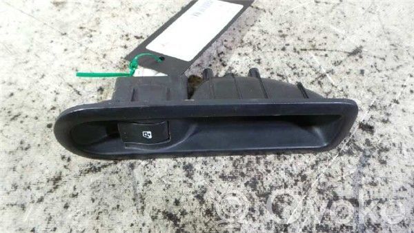 Renault Megane II Electric window control switch 