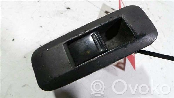 Nissan Primera Electric window control switch 