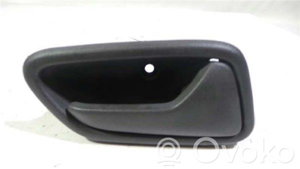 Suzuki Liana Manecilla interna puerta trasera 