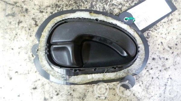 Peugeot 406 Rear door interior handle 