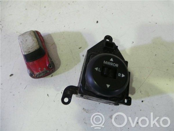 Hyundai i30 Wing mirror switch 
