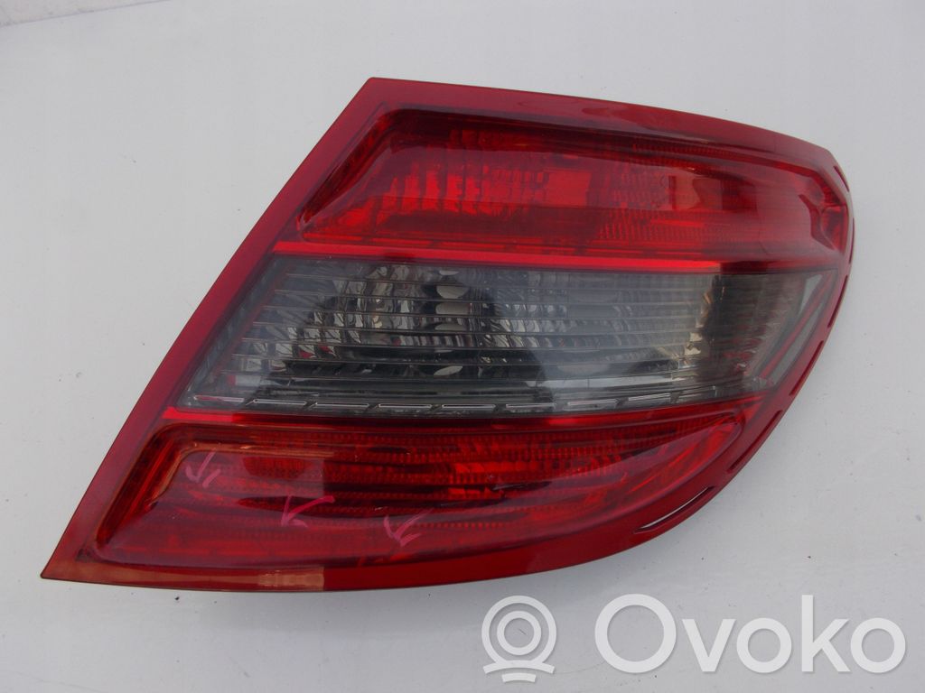 Mercedes-Benz C W204 Lampă spate în caroserie 