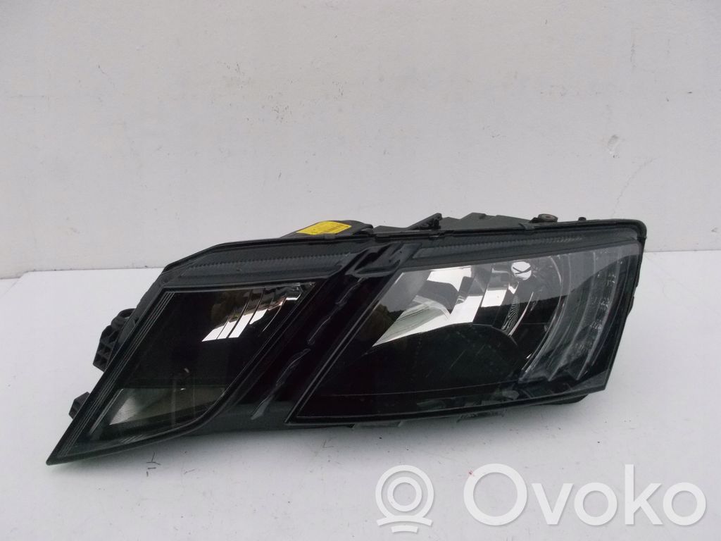 Skoda Octavia Mk3 (5E) Lampa przednia 