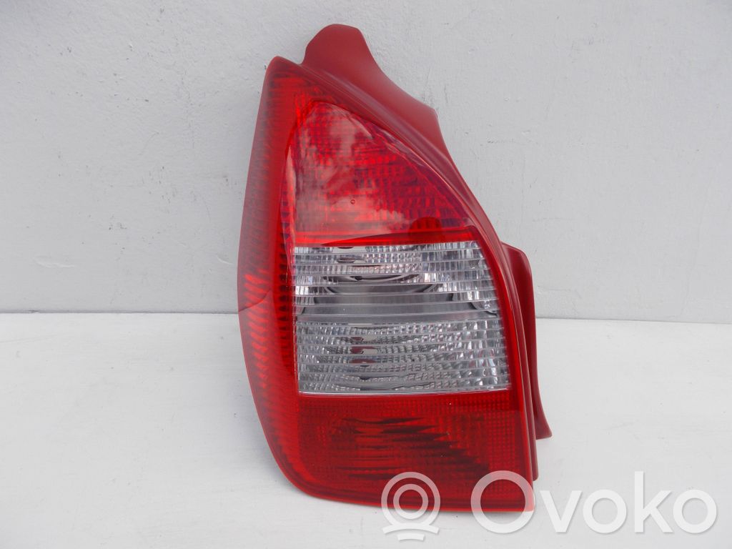 Citroen C2 Aizmugurējais lukturis virsbūvē 