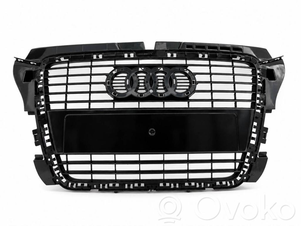 Audi A3 S3 8P Etusäleikkö 