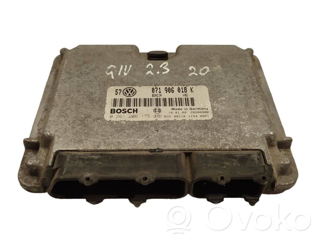 Volkswagen Golf IV Engine control unit/module 