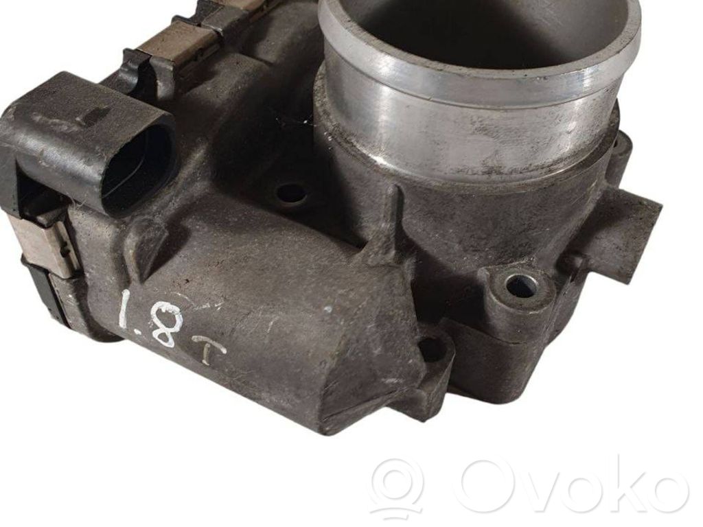 Audi A4 S4 B5 8D Drosselklappenventil 