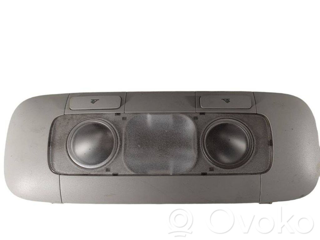 Volkswagen Golf V Lampka podsufitki tylna 