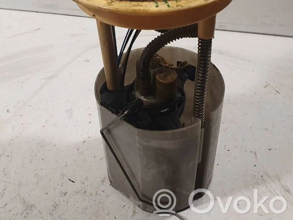 Volkswagen Golf Plus Bomba interna de combustible 