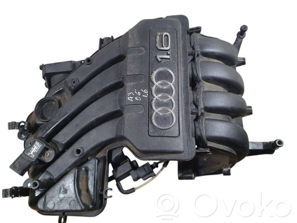 Audi A3 S3 8P Colector de admisión 