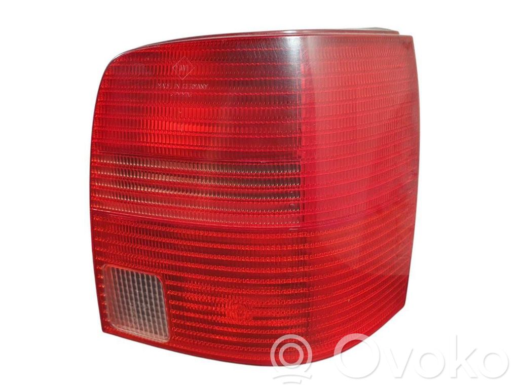 Lampa tylna   3B9945112F,3B9945257,3B9945112
