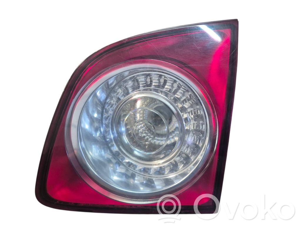 Volkswagen Golf Plus Lampy tylnej klapy bagażnika 