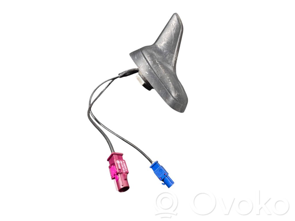 Audi A4 S4 B8 8K GPS-pystyantenni 