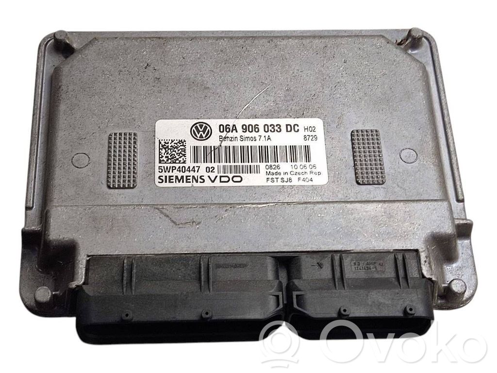 Volkswagen Golf V Unidad de control/módulo del motor 