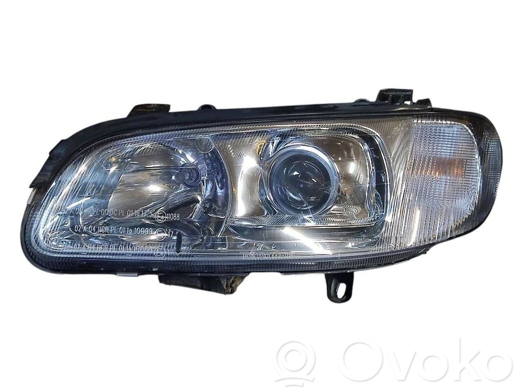 Opel Omega B1 Far 