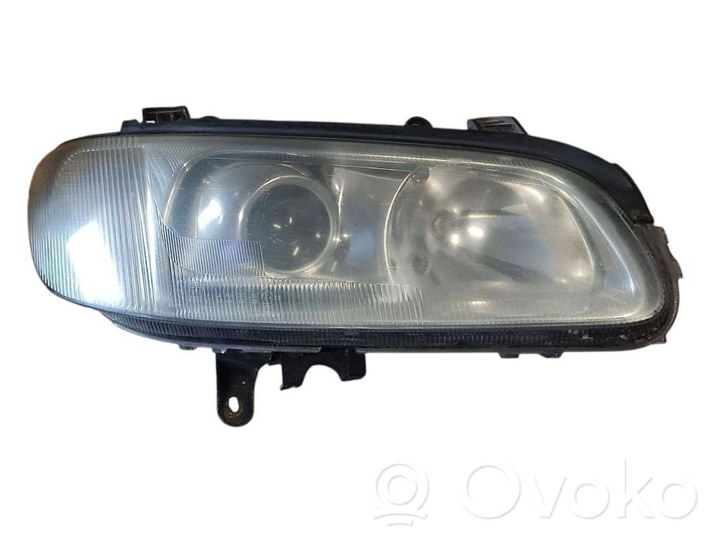 Opel Omega B1 Far 