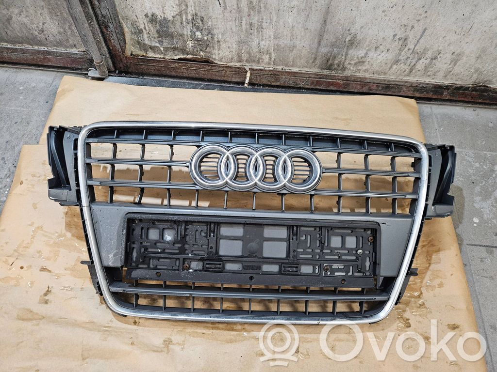 Audi A5 8T 8F Grilă radiator față 