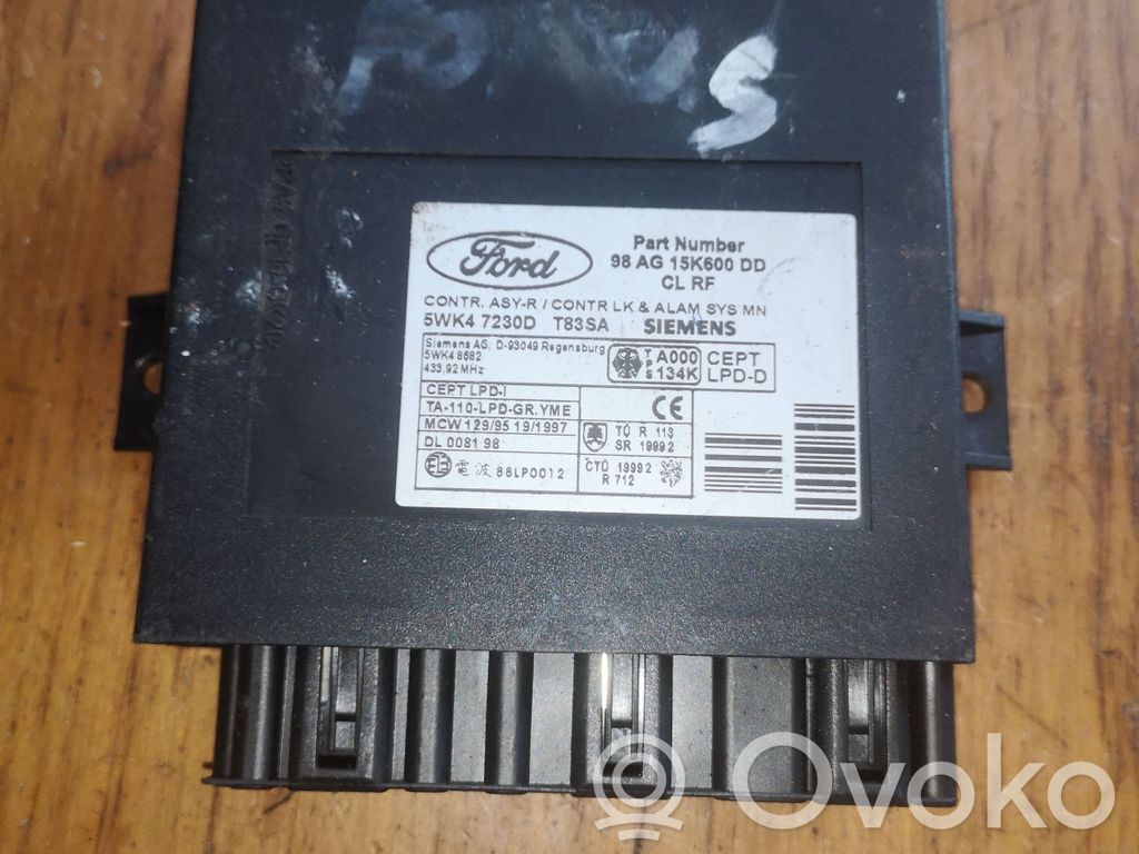 Ford Focus Comfort/convenience module 