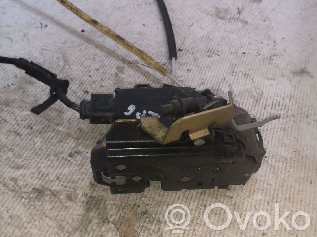 Audi A6 S6 C5 4B Galinių durų spyna 