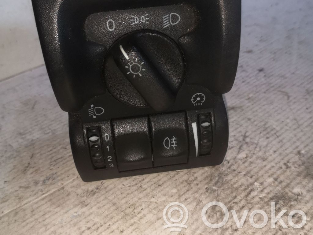 Opel Vectra B Light switch 