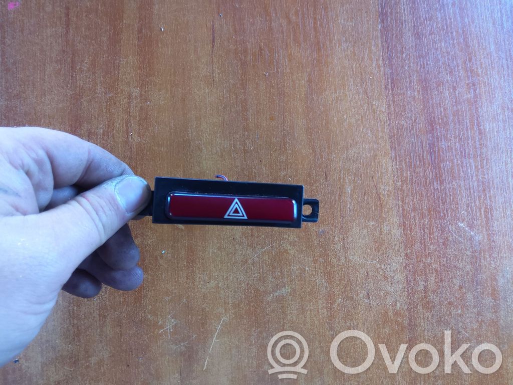 Hazard light switch   3014,3Q14