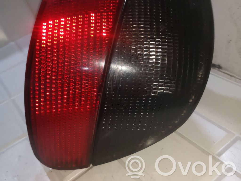 Peugeot 406 Rear/tail lights 