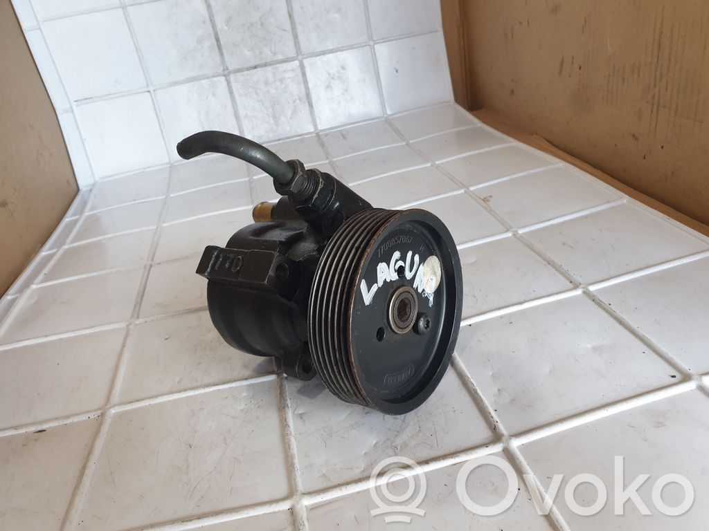 Renault Laguna I Power steering pump 