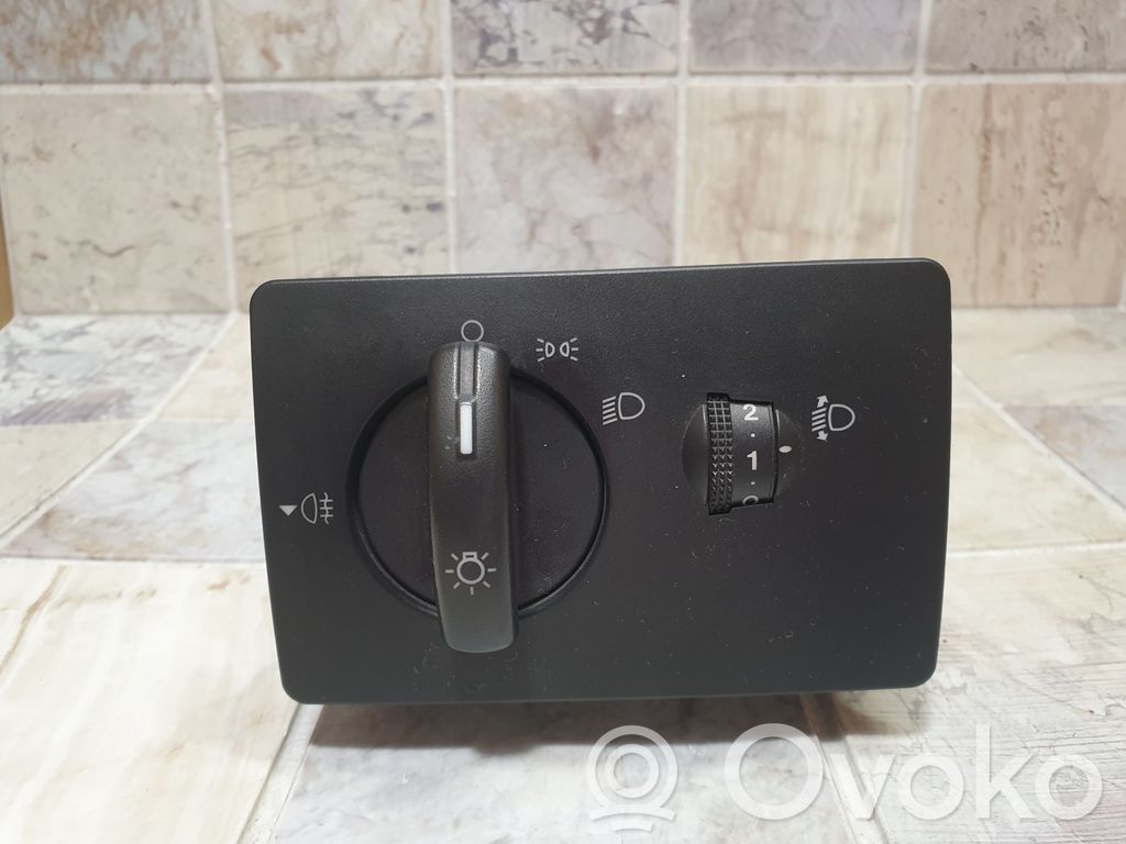 Ford Fiesta Light switch 