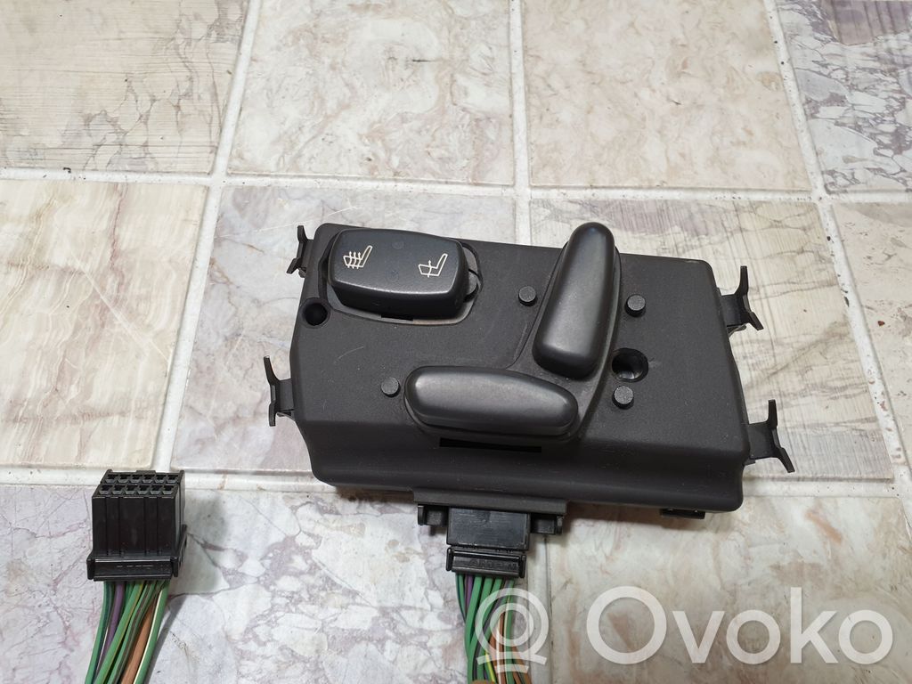 Chrysler Pacifica Seat control switch 