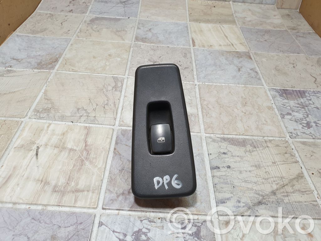 Chrysler Pacifica Electric window control switch 
