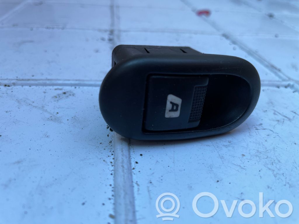 Citroen C2 Electric window control switch 