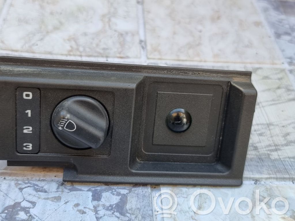 Land Rover Discovery Headlight level height control switch 