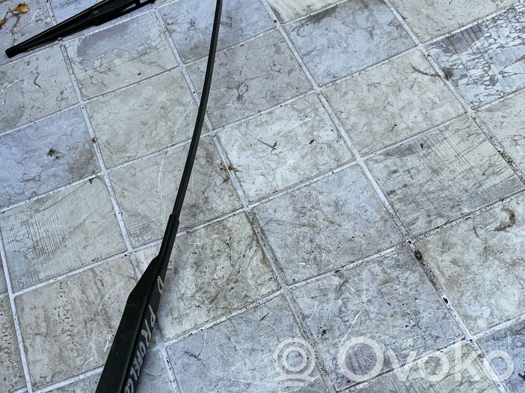 Opel Combo C Front wiper blade arm 