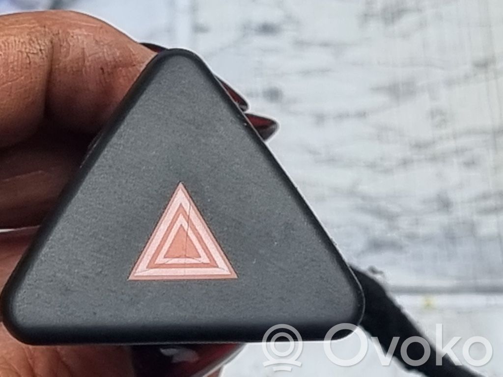 Ford Fiesta Hazard light switch 