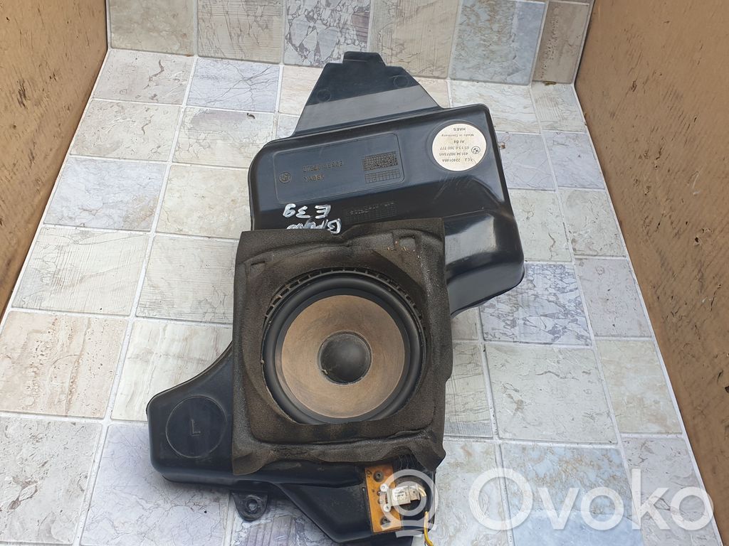 BMW 5 E39 Altavoz de la puerta delantera 