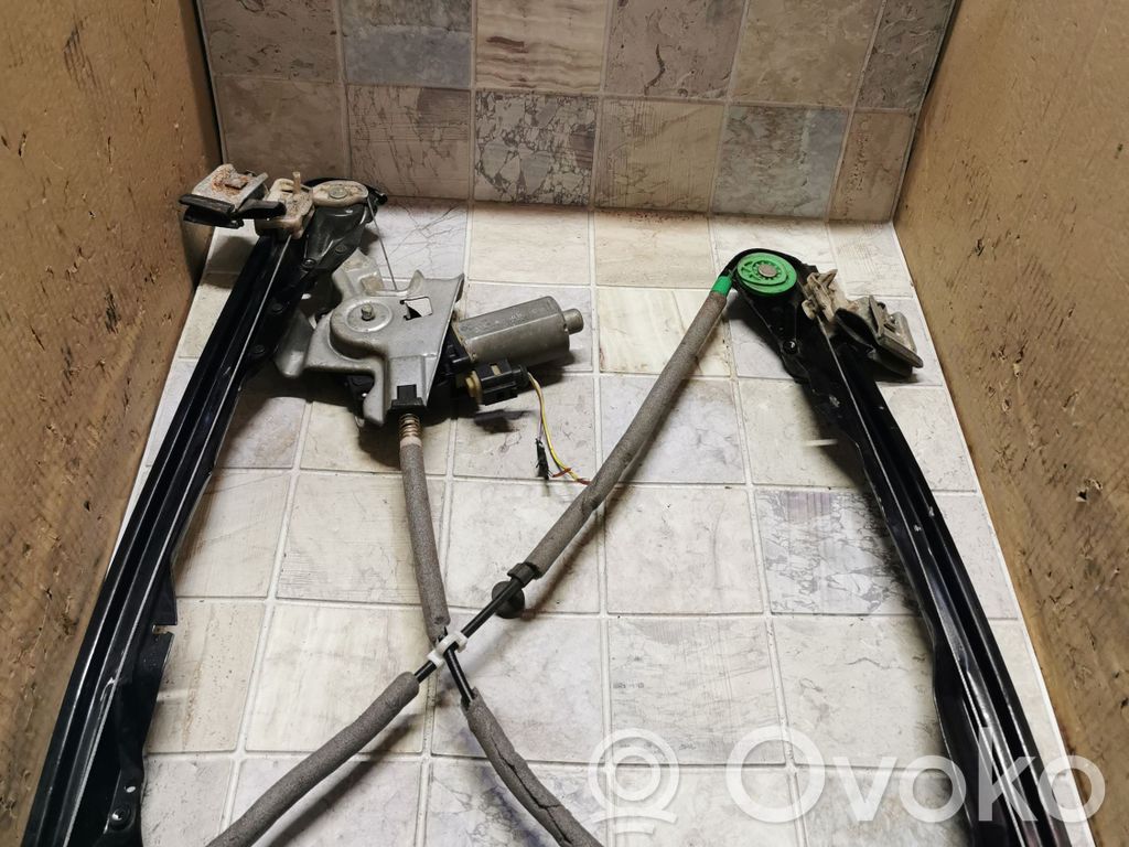 Ford Focus Front door window regulator with motor 