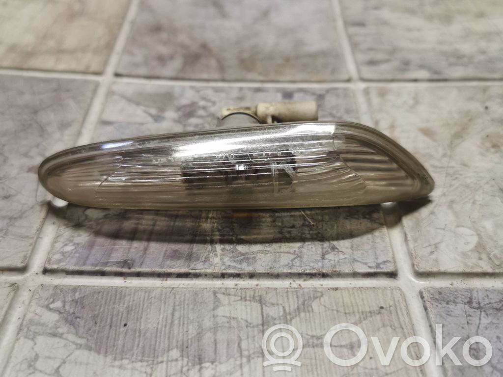 BMW 1 E81 E87 Front fender indicator light 