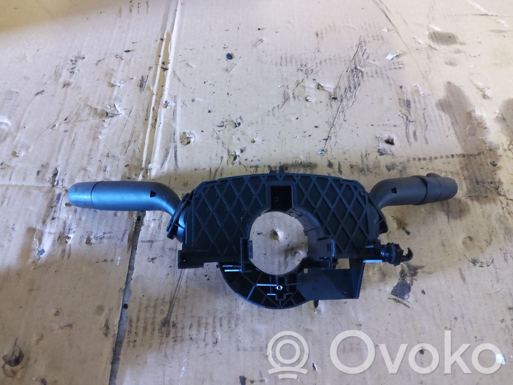 Mazda 2 Wiper turn signal indicator stalk/switch 