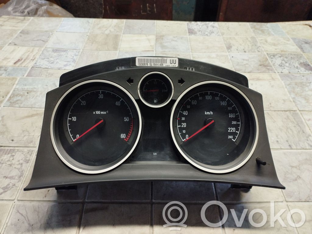 Opel Astra H Speedometer (instrument cluster) 