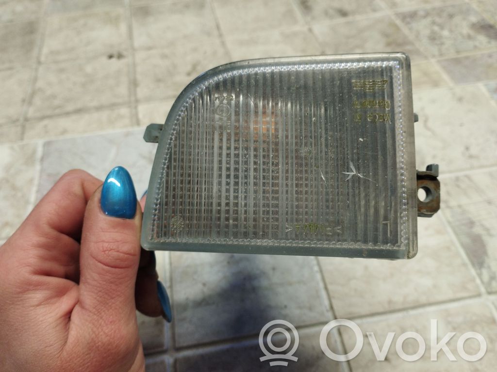 Volkswagen PASSAT B4 Front indicator light 