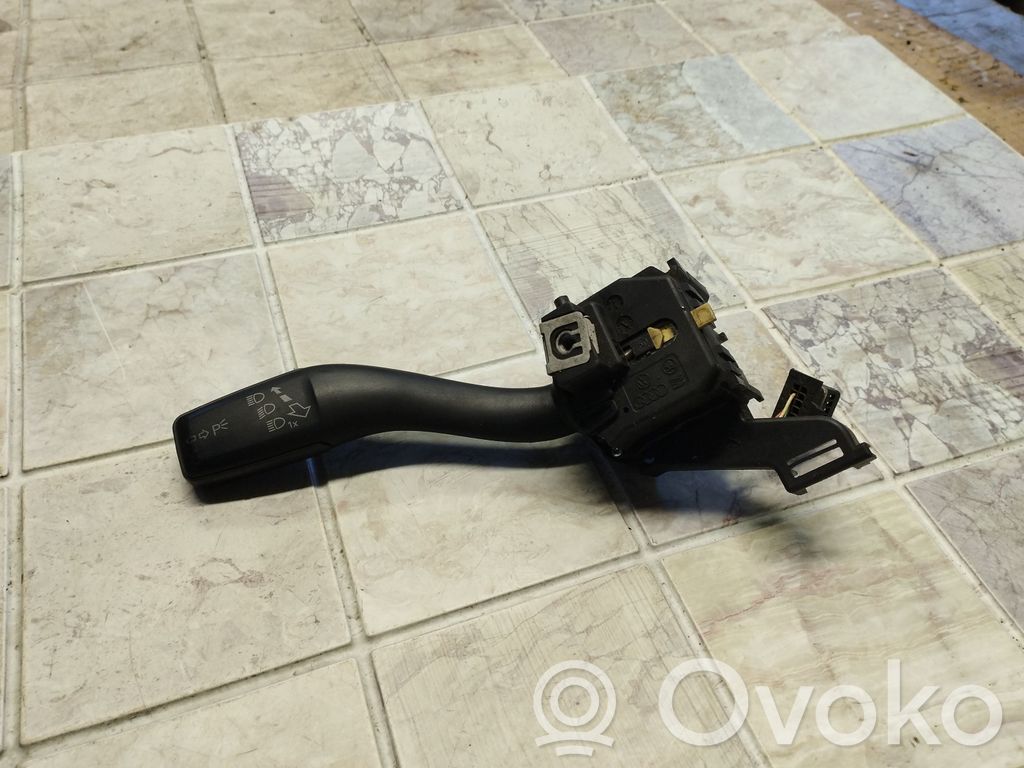 Audi A3 S3 8P Indicator stalk 