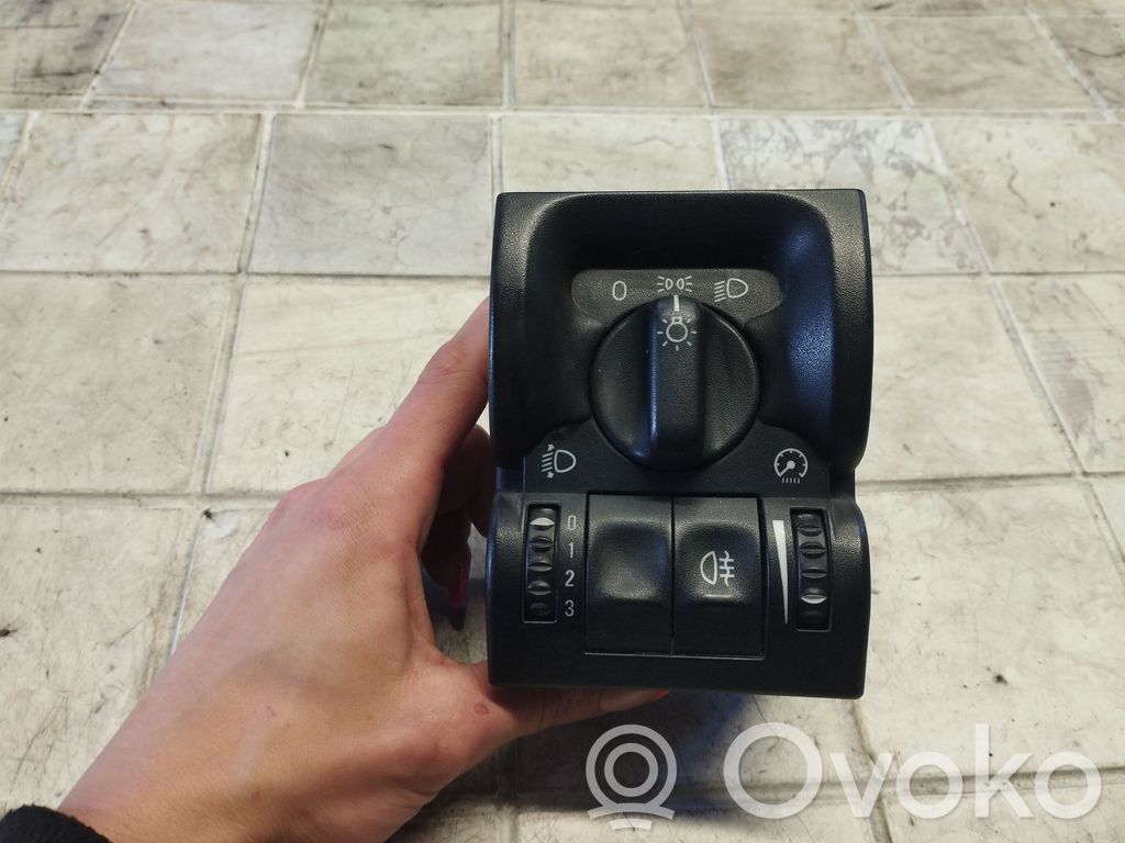 Opel Vectra B Light switch 
