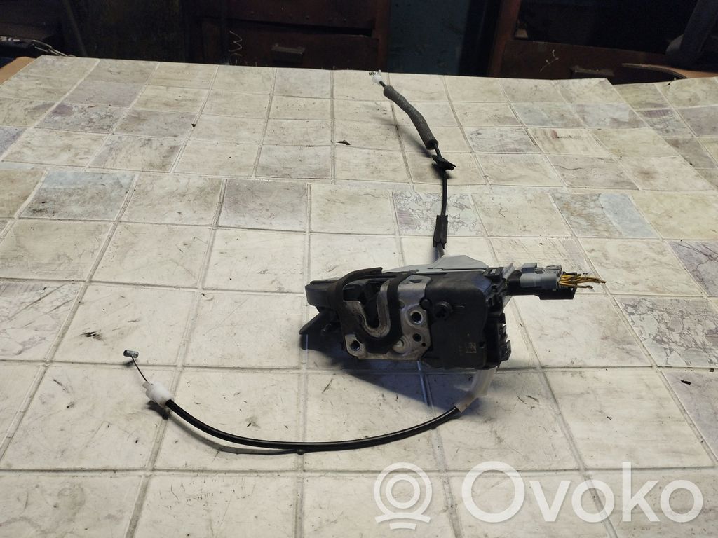 Citroen C5 Front door lock 