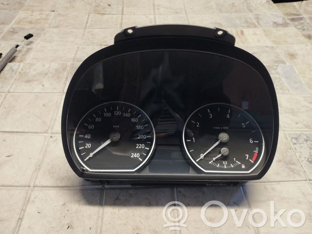 BMW 1 E81 E87 Speedometer (instrument cluster) 